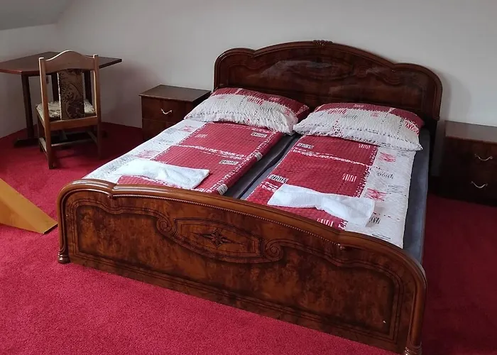 Xaver Guest house 3*